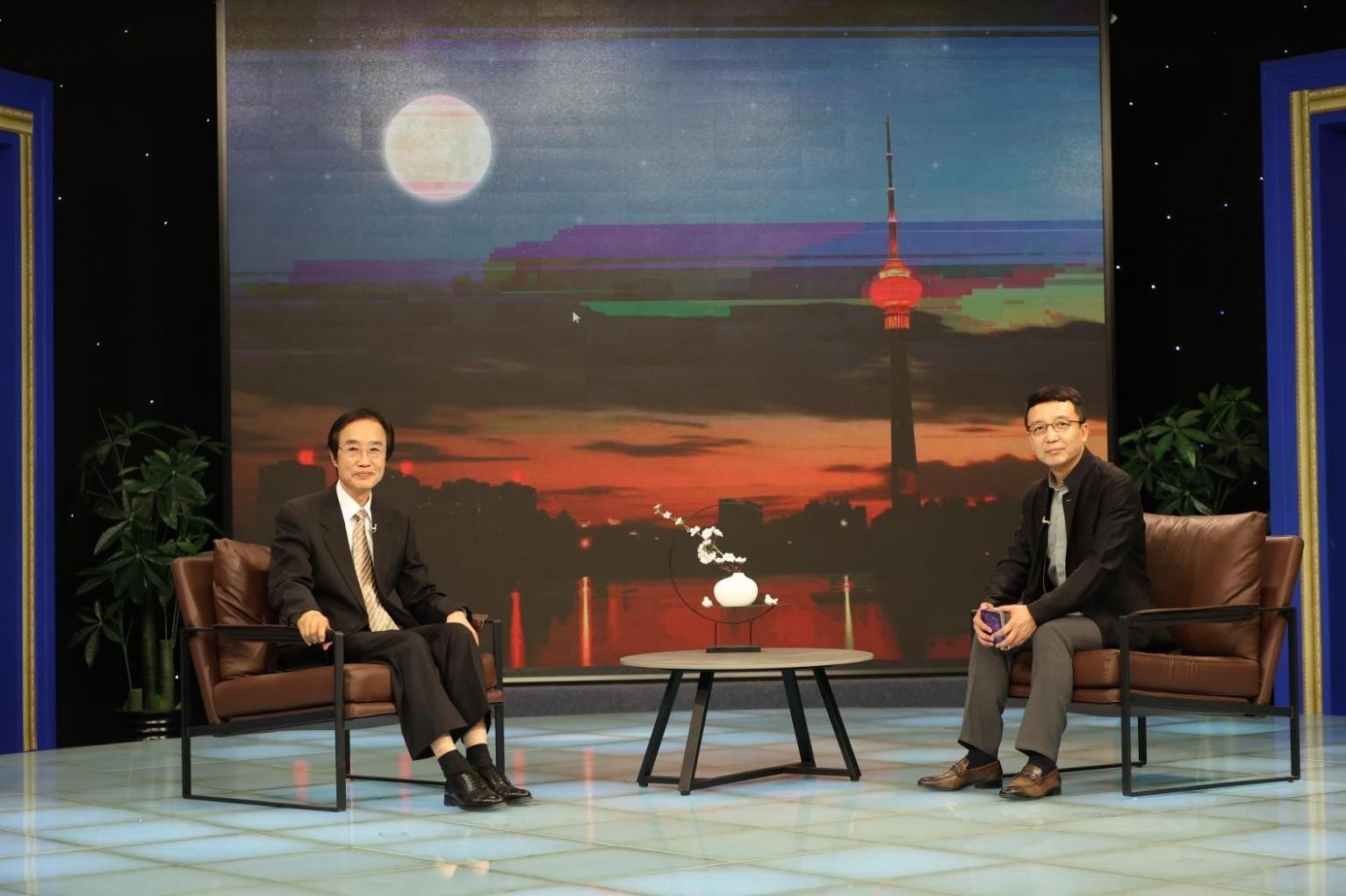 zeng linqian.jpg zeng linqian.jpg